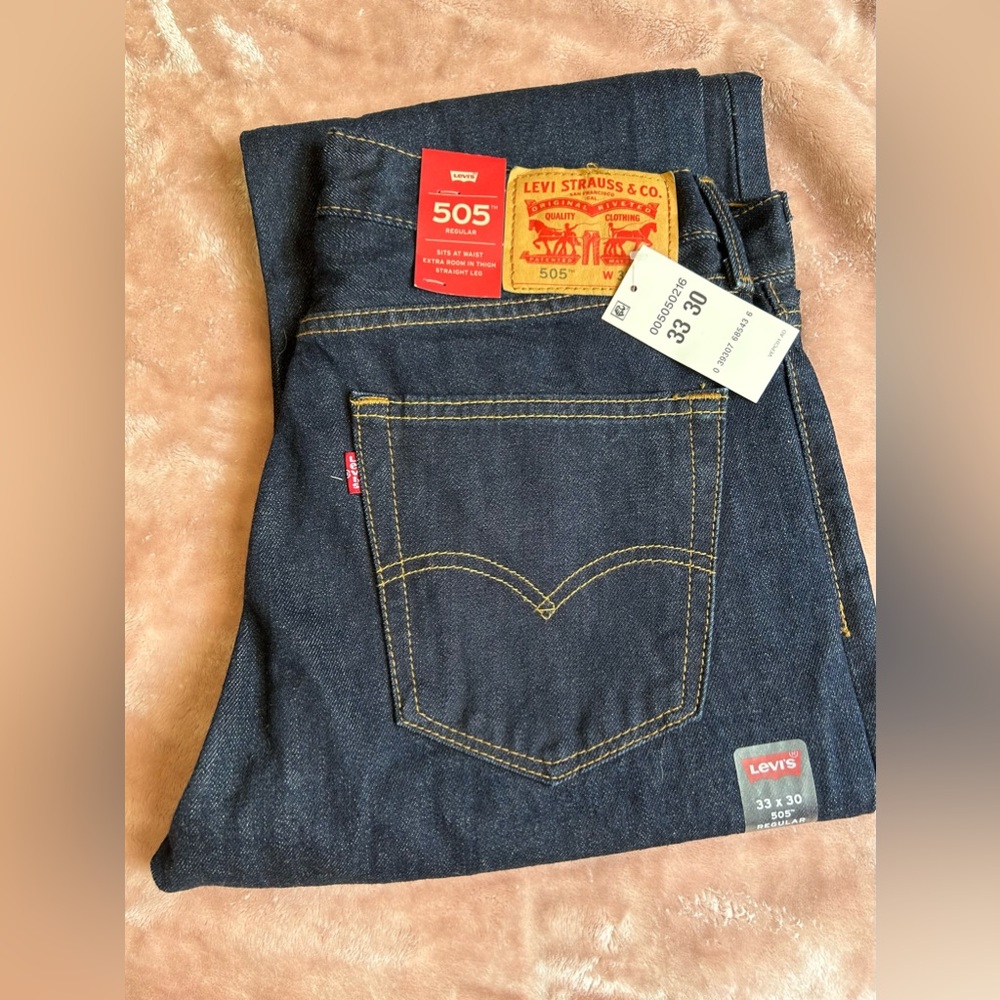 Levi’s Men 505 Regular